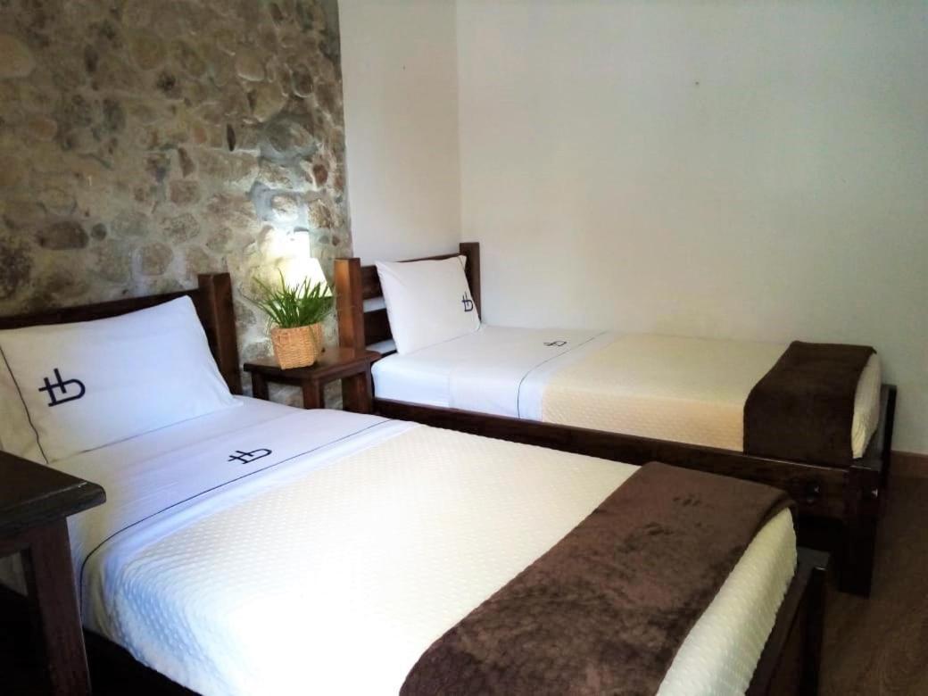 Ecohotel Bordones Isnos Exterior foto